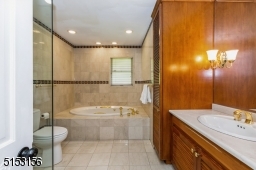Neutral Bathroom