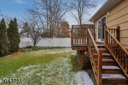 Deck off of kitchen