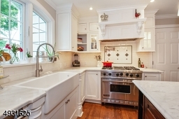 Shaw's Original Farmhouse Sink 6 Burner Dual Fuel Viking Range & of course, a Pot Filler Faucet for Pasta night!