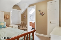 FIRST FLOOR BEDROOM CAN BE USE AS IN-LAW SUITE