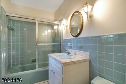 This is the en-suite  bathroom.