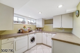 washer & dryer included