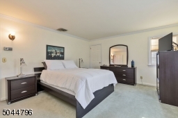 Large walk in closet and stall shower en suite Bath