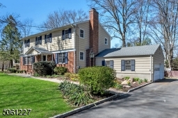 Oversized 2 car garage