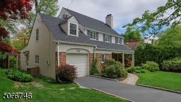 Side entrance to the family room