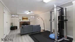 Plus a laundry room & plenty of storage