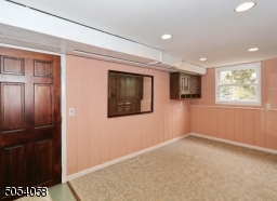 Grade lwvel. perfect office, den or playroom..