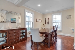 Beautiful dining room - perfect for large or small gatherings!