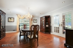 Access to inviting screened in Porch