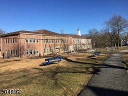 Close proximity to Milton Elementary School w/ state-of-the-art playground. Kelley's Pond is located behind the school where you can enjoy the annual Fishing Derby.