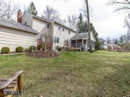 Fully fenced rear property