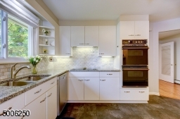 Additional view of Kitchen - good cabinet and counter top space!