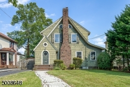 HIGHLY Desirable, South Mountain Estates Neighborhood - 0.5 mi from Downtown Millburn's Shops, Restaurants & NJ Transit MidTown Direct Trains.