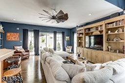 Bright & Spacious