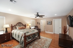Private Bathroom, TWO Large WI Closets