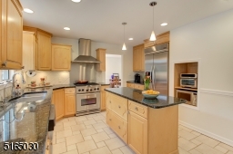 Kitchen with center island